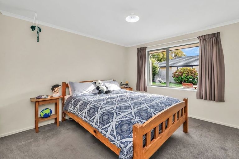 Photo of property in 16 Stanwood Grove, Darfield, 7510