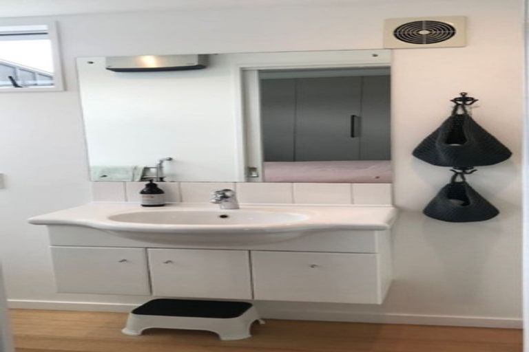 Photo of property in 97 Cashmere Bay Road, Moana, 7875