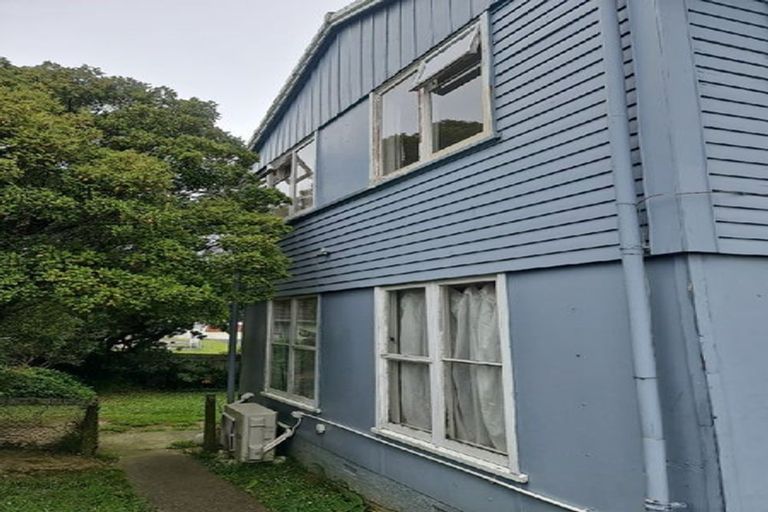 Photo of property in 38-40 Westmeath Street, Waitangirua, Porirua, 5024