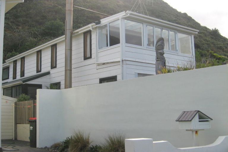 Photo of property in 179 Breaker Bay Road, Breaker Bay, Wellington, 6022