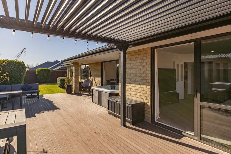 Photo of property in 47 Factory Road, Belfast, Christchurch, 8051