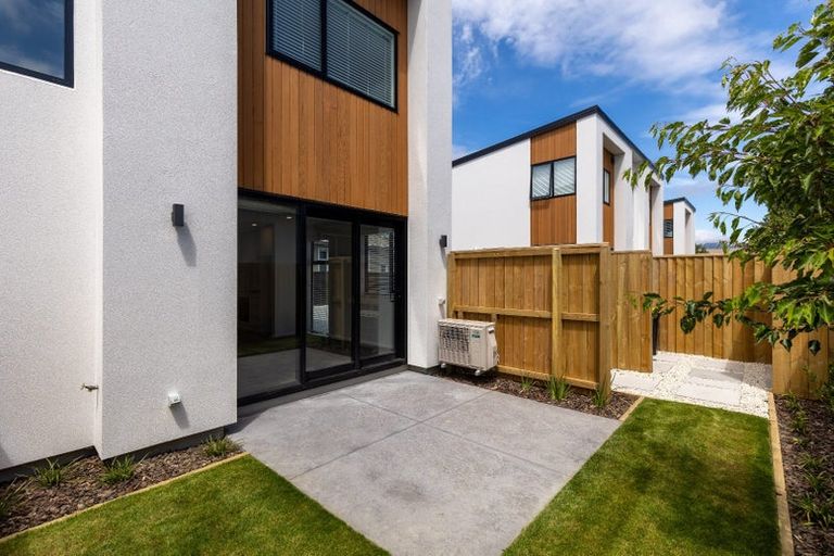 Photo of property in 4/14 Crohane Place, Addington, Christchurch, 8024