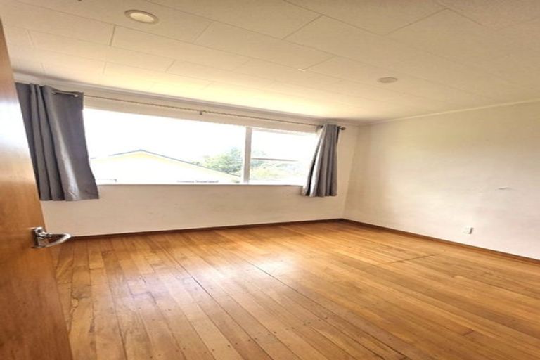 Photo of property in 54 Forest Hill Road, Henderson, Auckland, 0612