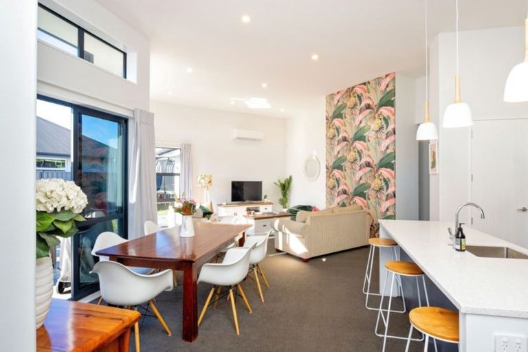 Photo of property in 130 Brookvale Road, Havelock North, 4130