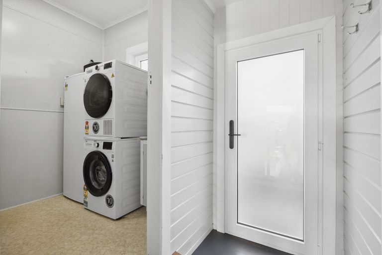 Photo of property in 17 Roebuck Rise, Broad Bay, Dunedin, 9014