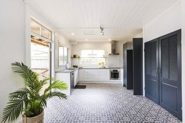 Photo of property in 31 Frederick Street, Terrace End, Palmerston North, 4410