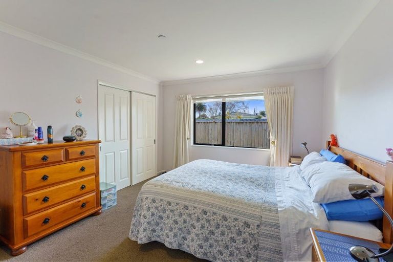 Photo of property in 8 Ian Peter Way, Otaki, 5512