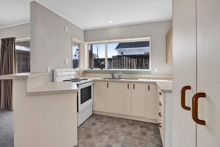 Photo of property in 2/59 Wallath Road, Westown, New Plymouth, 4310