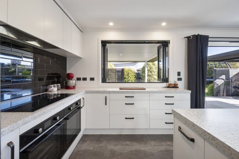 Photo of property in 141 Pharazyn Street, Maewa, Feilding, 4702