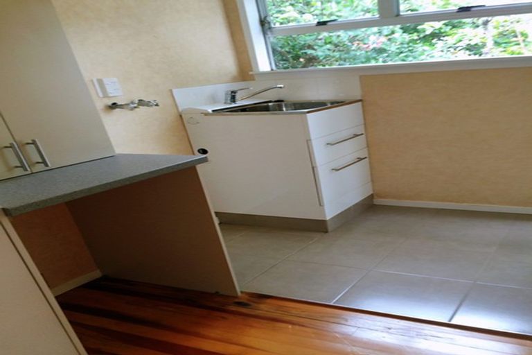 Photo of property in 149 Beach Haven Road, Beach Haven, Auckland, 0626