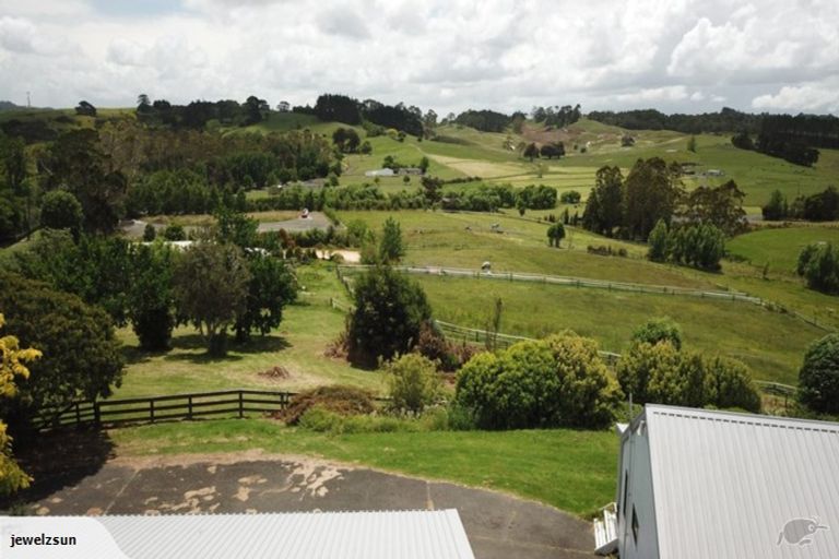 Photo of property in 25 Hull Road, Waitoki, Kaukapakapa, 0871