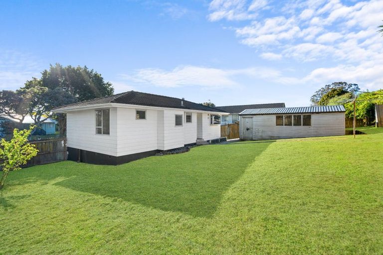 Photo of property in 36 Frobisher Way, Clendon Park, Auckland, 2103