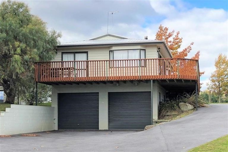 Photo of property in 52 Rata Street, Wanaka, 9305