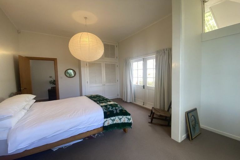 Photo of property in 151 Grafton Road, Roseneath, Wellington, 6011