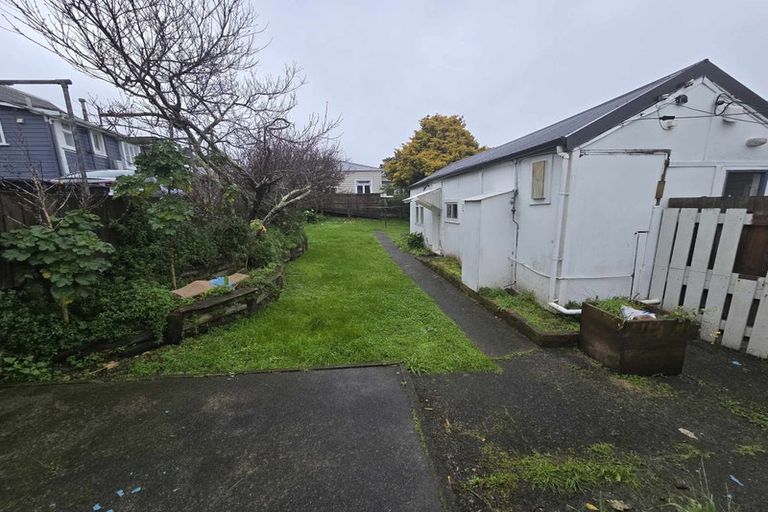 Photo of property in 20 Rhodes Street, Newtown, Wellington, 6021