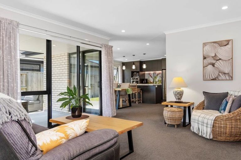 Photo of property in 18 Bill Miller Drive, Papamoa, 3118