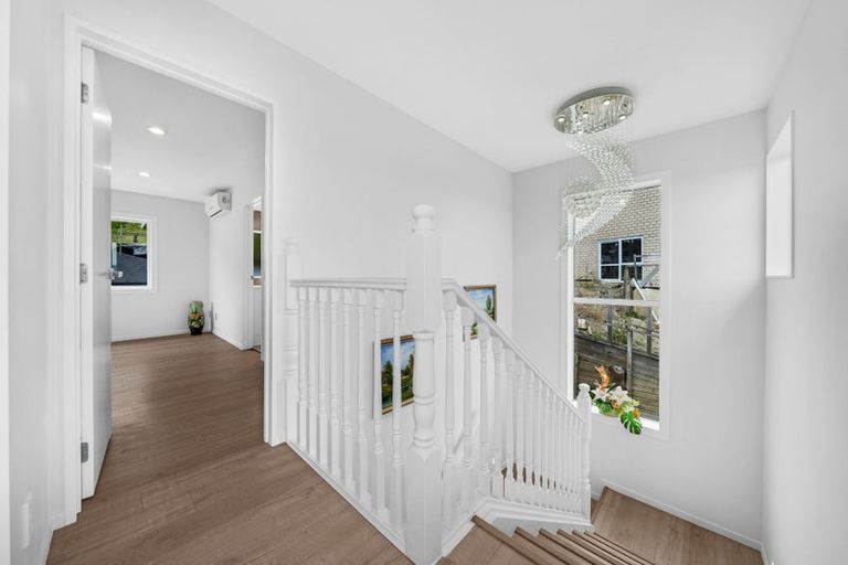 Photo of property in 110 Keri Vista Rise, Papakura, 2110