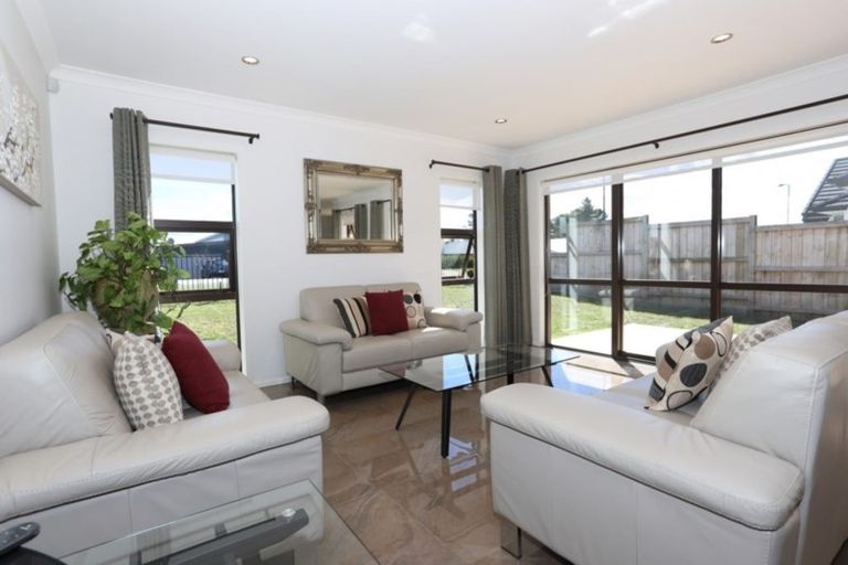 Photo of property in 68 Manuel Road, Silverdale, 0932