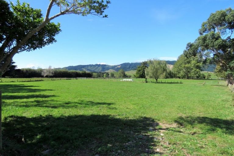 Photo of property in 54 Waihou Road, Levin, 5571