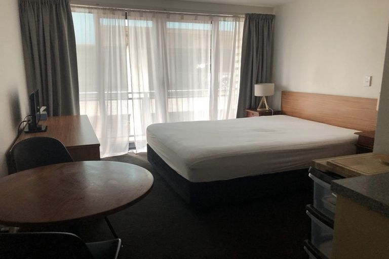 Photo of property in Dual Apartments, 108/142 Vivian Street, Te Aro, Wellington, 6011