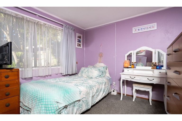 Photo of property in 10 Scarlet Drive, Ranui, Auckland, 0612