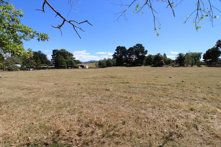 Photo of property in 92 Chester Road, Tawa, Wellington, 5028