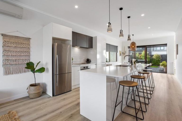 Photo of property in 7 Grey Warbler Road, Hobsonville, Auckland, 0616