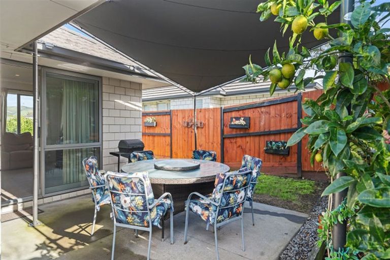 Photo of property in 18 Butterworth Crescent, Papamoa Beach, Papamoa, 3118