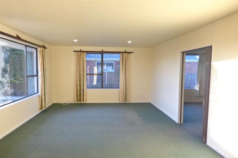 Photo of property in 6 Kinross Street, Hei Hei, Christchurch, 8042