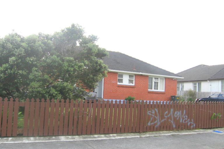 Photo of property in 61 Mckillop Street, Ranui, Porirua, 5024