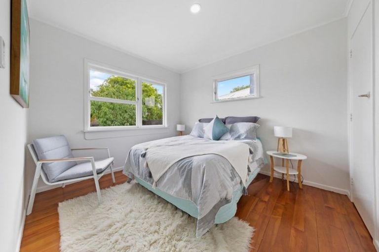 Photo of property in 1/18 Sheehan Avenue, Papakura, 2110