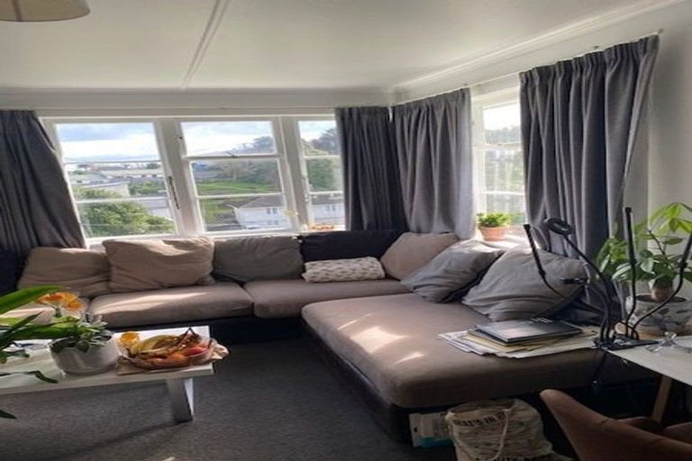 Photo of property in 56 Dimock Street, Titahi Bay, Porirua, 5022