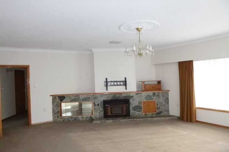 Photo of property in 18 Richardson Street, Woodville, 4920