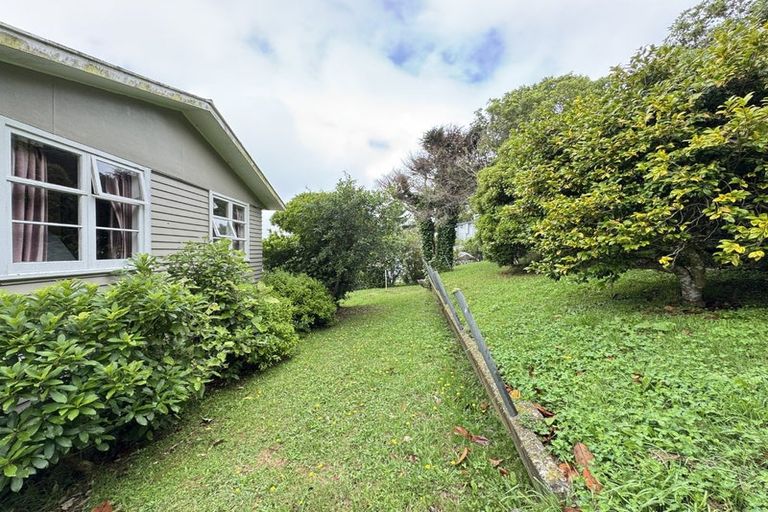 Photo of property in 29 Hollies Crescent, Johnsonville, Wellington, 6037