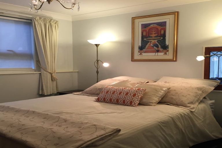 Photo of property in 10 Cluny Road, Plimmerton, Porirua, 5026