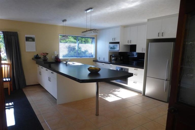 Photo of property in 6 Rowanwood Close, Halswell, Christchurch, 8025