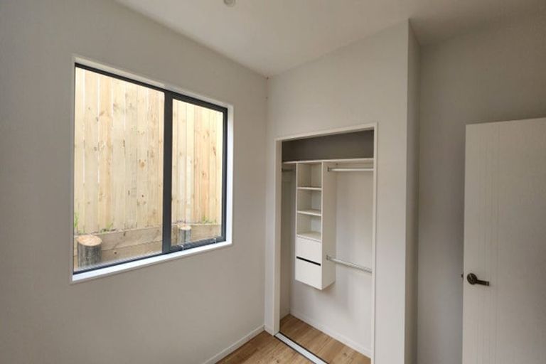 Photo of property in 39 Cascades Road, Pakuranga Heights, Auckland, 2010