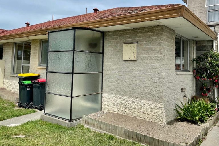 Photo of property in 4/4a Hayton Road, Hornby, Christchurch, 8042