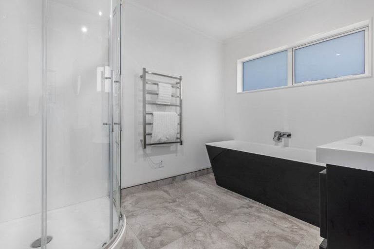 Photo of property in 11 Botany Lane, Whitby, Porirua, 5024