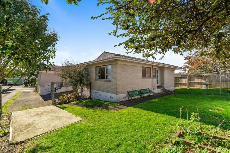 Photo of property in 2/14 Taonui Street, Rosehill, Papakura, 2113