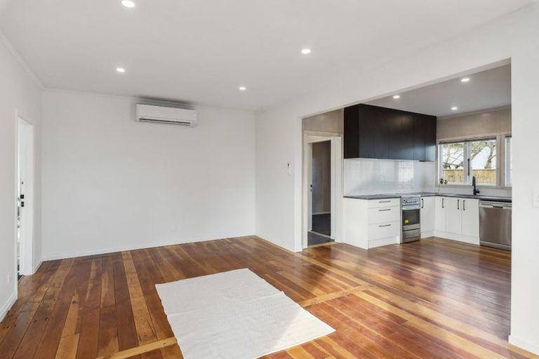 Photo of property in 75 Raumati Road, Raumati Beach, Paraparaumu, 5032