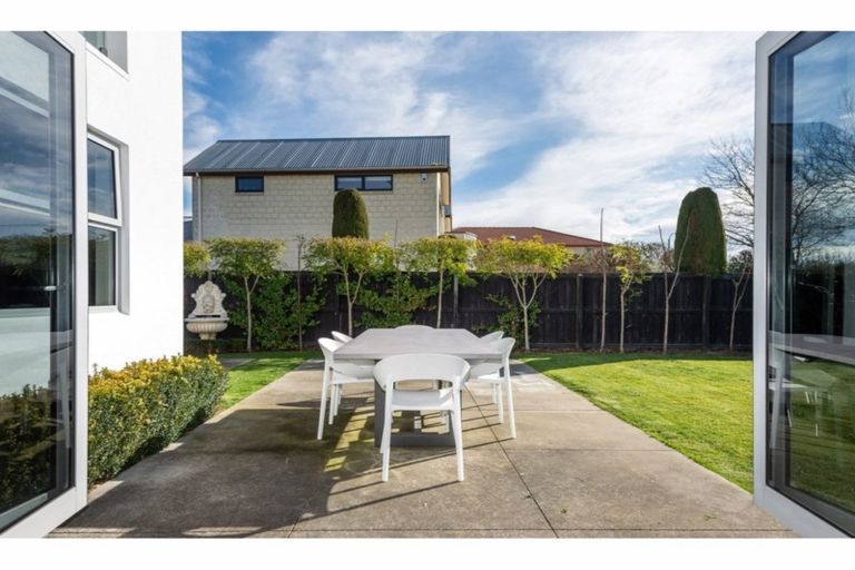 Photo of property in 41 Riverwood Boulevard, Redwood, Christchurch, 8051