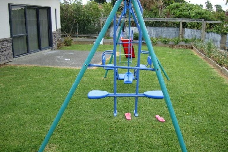 Photo of property in 133a Redoubt Road, Goodwood Heights, Auckland, 2105
