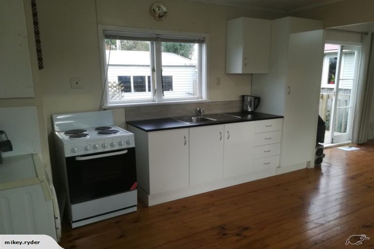 Photo of property in 35 Metcalfe Road, Ranui, Auckland, 0612