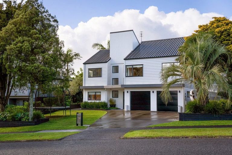 Photo of property in 54 John Gill Road, Shelly Park, Auckland, 2014