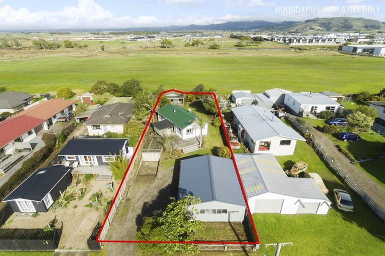 Photo of property in 56 Simpson Road, Papamoa Beach, Papamoa, 3118
