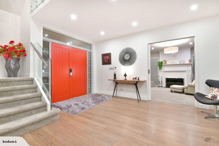 Photo of property in 110 Vipond Road, Stanmore Bay, Whangaparaoa, 0932