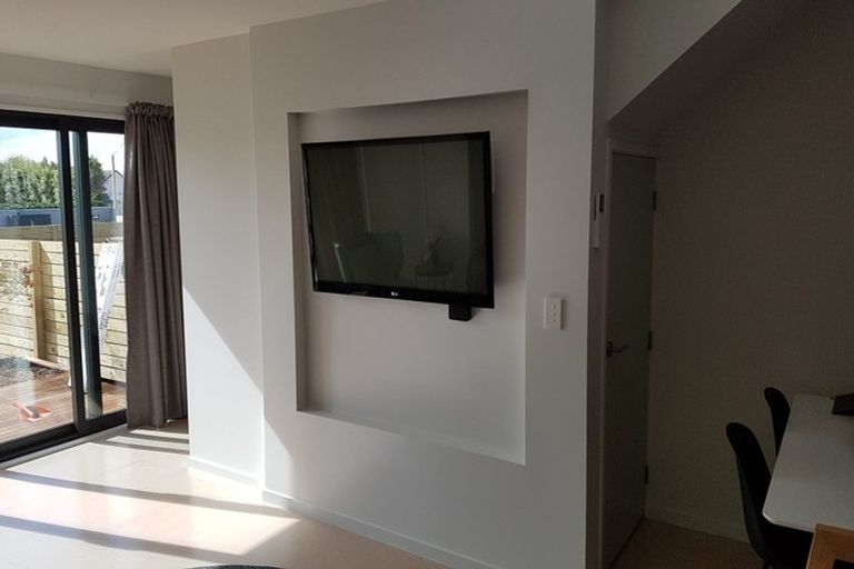 Photo of property in 1/176 Edgeware Road, Edgeware, Christchurch, 8013