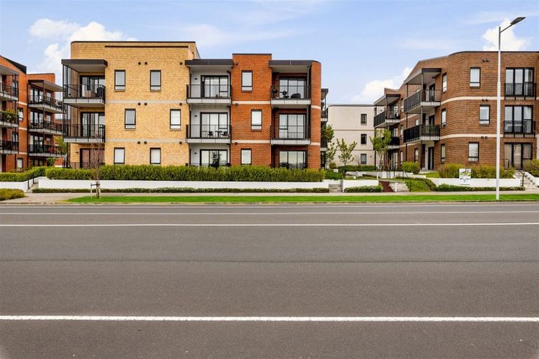 Photo of property in 105/77 Hobsonville Point Road, Hobsonville, Auckland, 0616