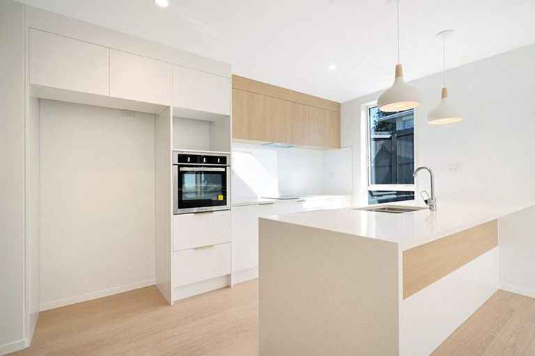Photo of property in 24d Pipitea Place, Massey, Auckland, 0614